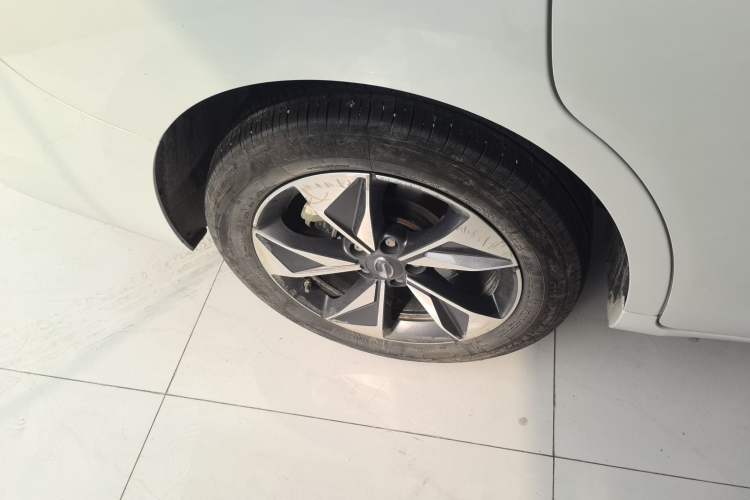 Used GAC Trumpchi M6 2023 PRO 270T DCT Luxury Edition Exterior 5