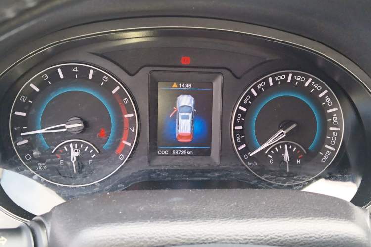 Used Haval H2 2017 Red-Label 1.5T Manual Two-Wheel Drive Luxury Model