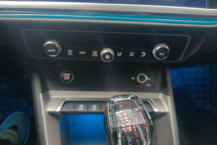 Used Audi Q3 2023 35 TFSI Fashion Dynamic Model (1.4T)