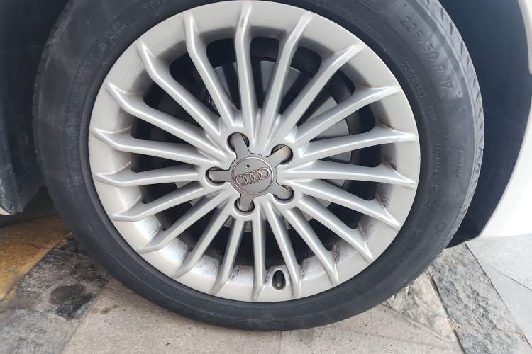 Used Audi A4L 2015 35 TFSI Automatic Comfort Model
