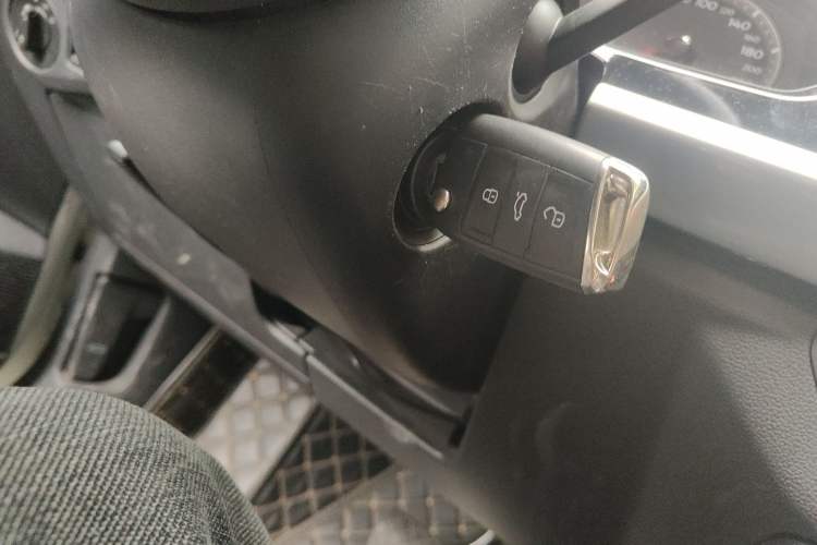 Used Volkswagen Bora 2021 1.5L Automatic Fashionable Smart Connectivity Version Interior 1