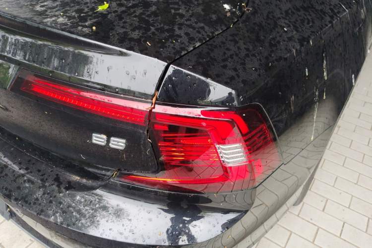 Used Volvo S90 2025 B5 Zhiyuan Luxury Edition Right Rear Taillight