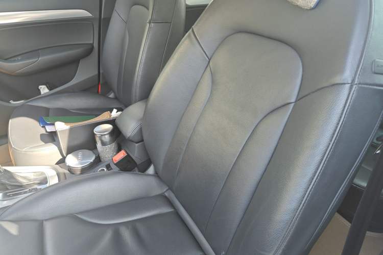 Used Audi Q3 2015 30 TFSI Comfort Model
