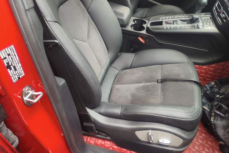 Used Porsche Macan 2018 Macan 2.0T
