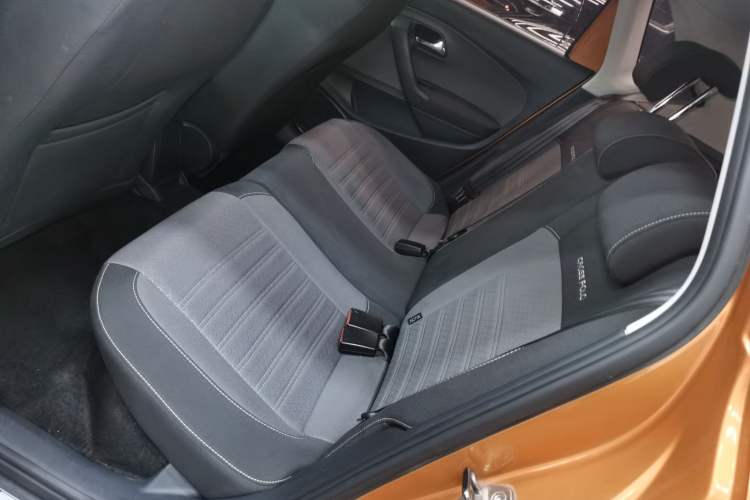 Used Volkswagen Polo 2016 1.6L Cross Polo Automatic