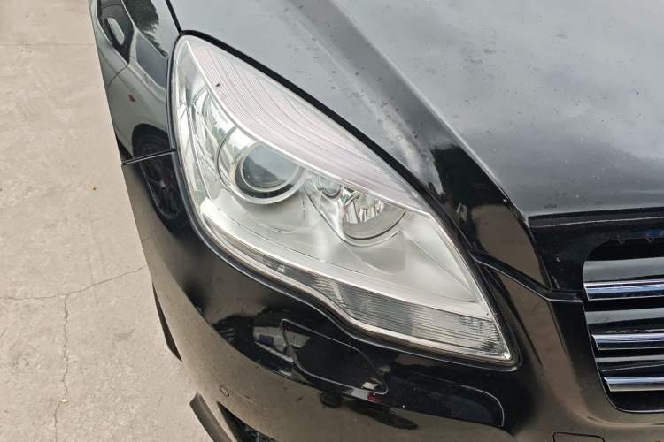 Used Mercedes-Benz R-Class  Right Front Headlight