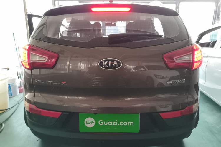 Used Kia Sportage R 2014 2.0L Manual Two-Wheel Drive GL Trim
