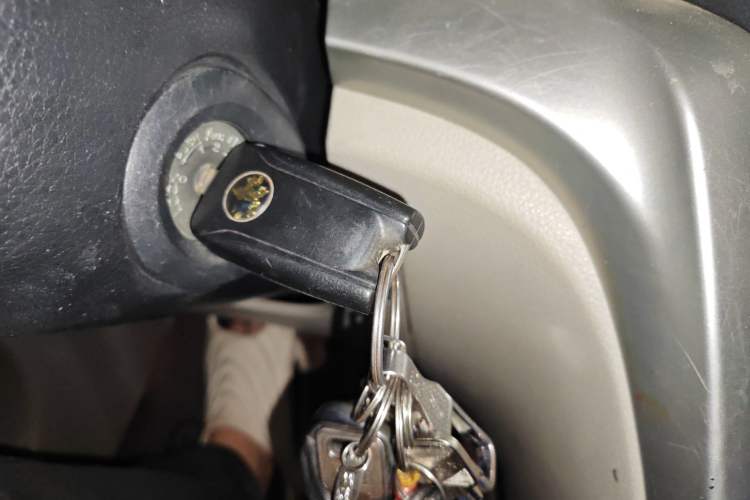 Used Venucia T70 2015 1.6L Manual Ruixing Edition
