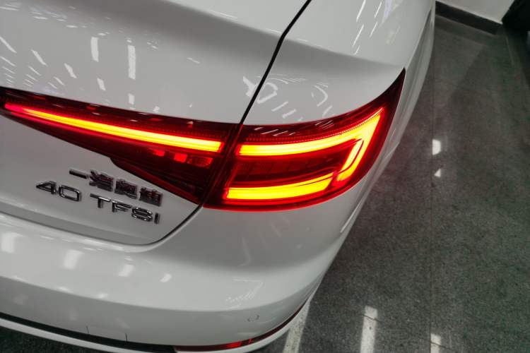 Used Audi A4L 2018 30th Anniversary Edition 40 TFSI Trendy Model
