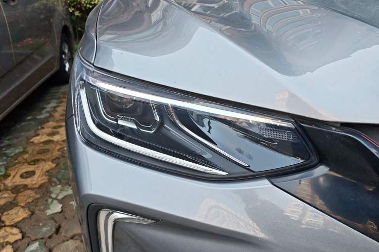 Used Chevrolet Trax 2019 Redline 335T CVT Luxury Edition China VI Standard