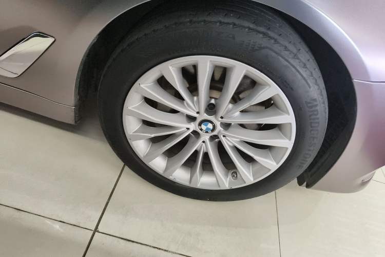 Used BMW 5 Series New Energy 2020 Mileage Upgrade Version 530Le Luxury Package