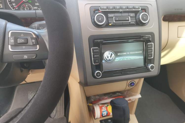 Used Volkswagen Touran 2011 1.4T DSG ZhiZhen Edition 5 Seats
