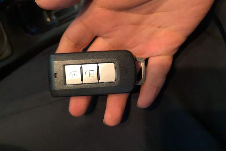 Used Mitsubishi Outlander 2018 2.0L Two-Wheel Drive Glory Edition 5 Seats