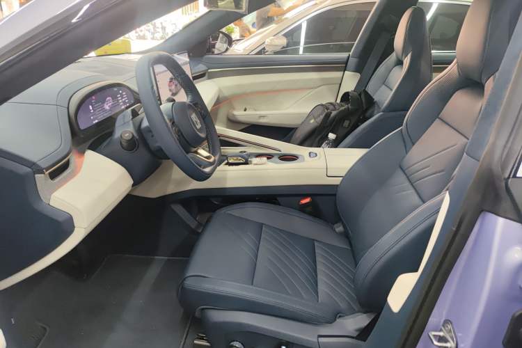 Used Zeekr 001 2025 WE Edition 100 kWh Rear-Wheel Drive
