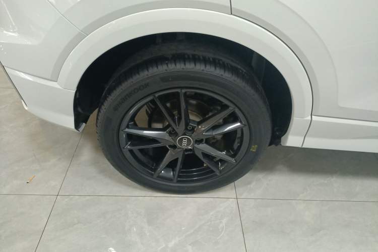 Used Audi Q2L 2023 35TFSI Progressive Dynamic Edition
