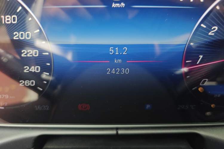 Used Mercedes-Benz C-Class 2023 Facelift C 260 L Odometer Close Up