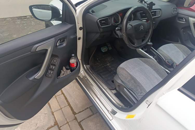 Used Citroen C3-XR 2015 1.6L Automatic Fashion Model
