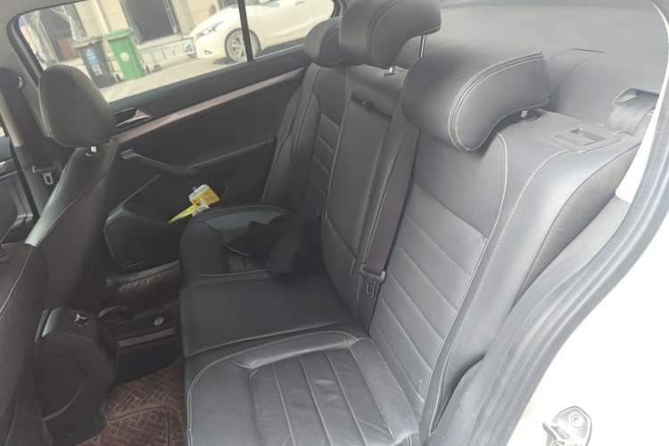 Used Volkswagen Lavida 2018 Classic 1.5L Automatic Comfort Edition China VI Standard Left Rear Seat