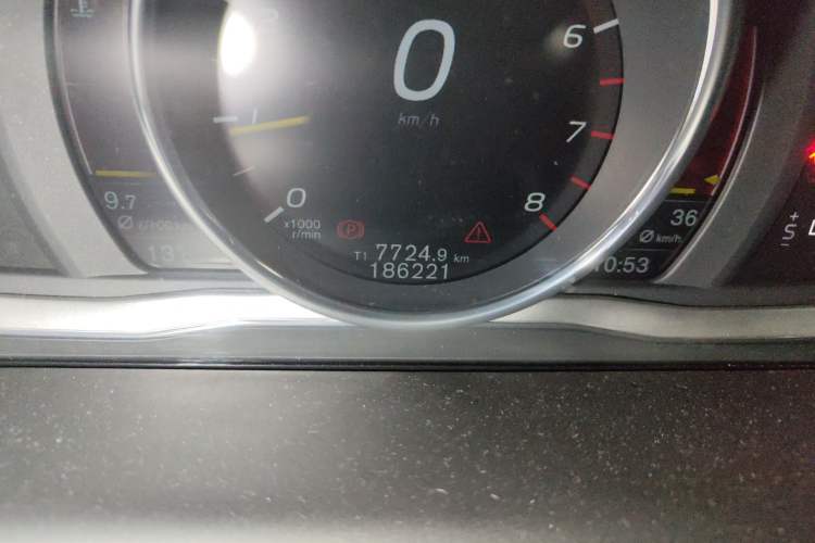 Used Volvo XC60 2015 T5 Smart Upgrade Model
