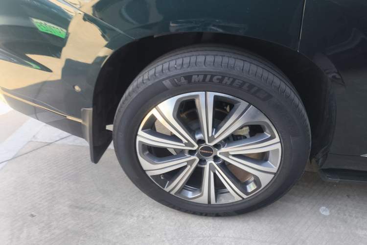 Used EXEED Lanyue 2023 400T Four-Wheel Drive Star Prestige 7-Seater Right Rear Wheel Hub