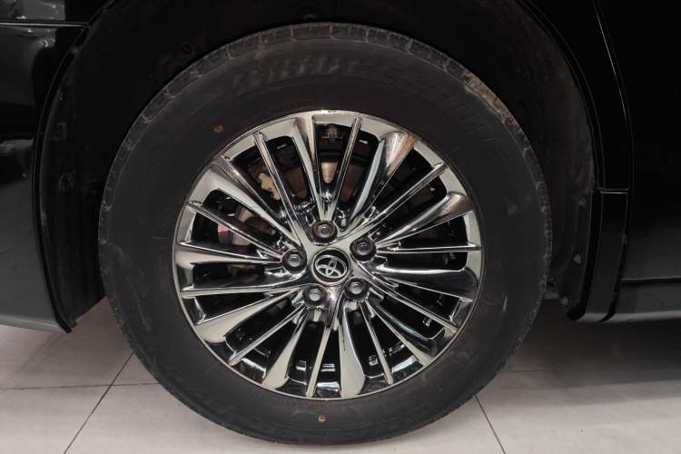 Used Toyota Alphard 2020 Dual-Engine 2.5L Prestige Edition Right Rear Wheel Hub