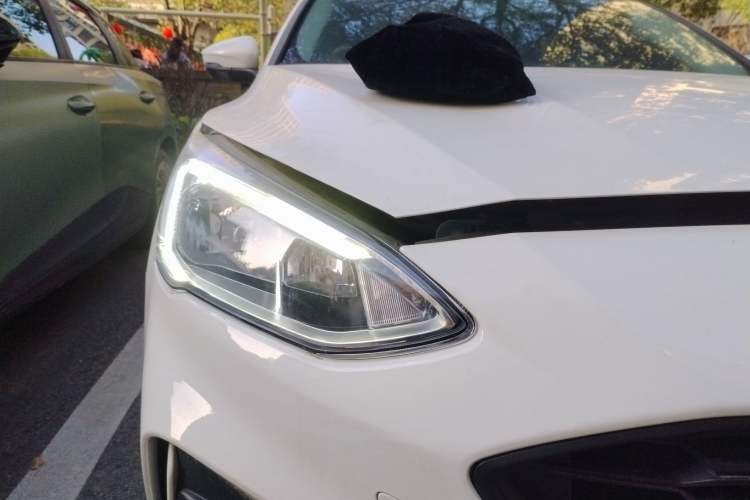 Used Ford Focus 2020 Sedan EcoBoost 180 Automatic Trend Edition