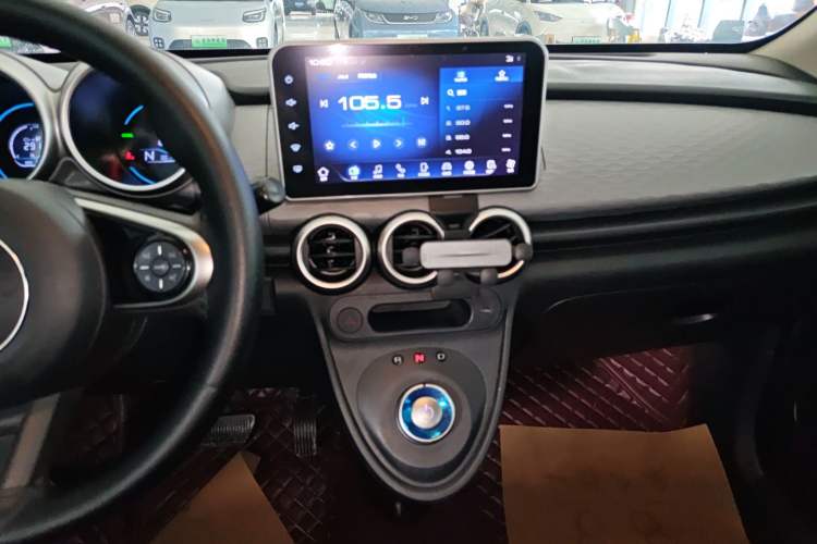 Used ORA Black Cat 2021 351 km Standard Version Audio And AC Panel