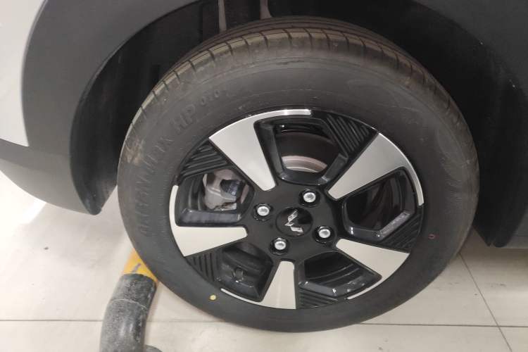 Used Wuling Bingo PLUS 2024 401 km Range 5-Seater Version