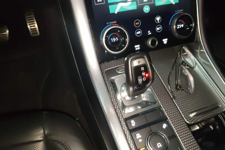 Used Land Rover Range Rover Sport 2019 3.0 L6 HSE DYNAMIC