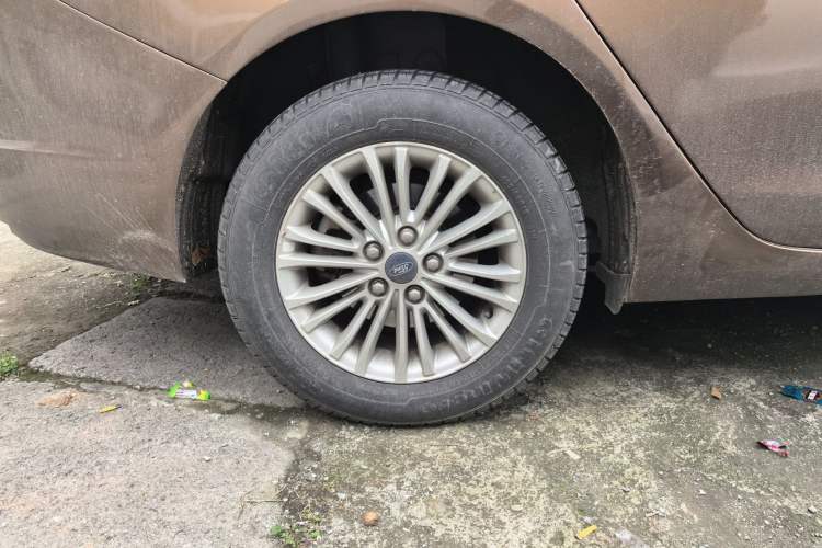 Used Ford Escort 2015 1.5L Manual Comfort Model