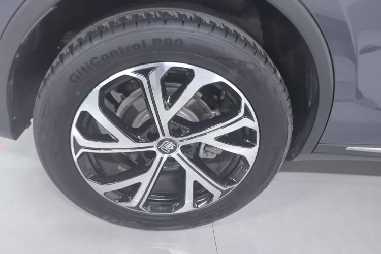 Used BYD Tang New Energy 2025 Intelligent Driving Version DM-i 115KM Flagship Edition Right Rear Wheel Hub