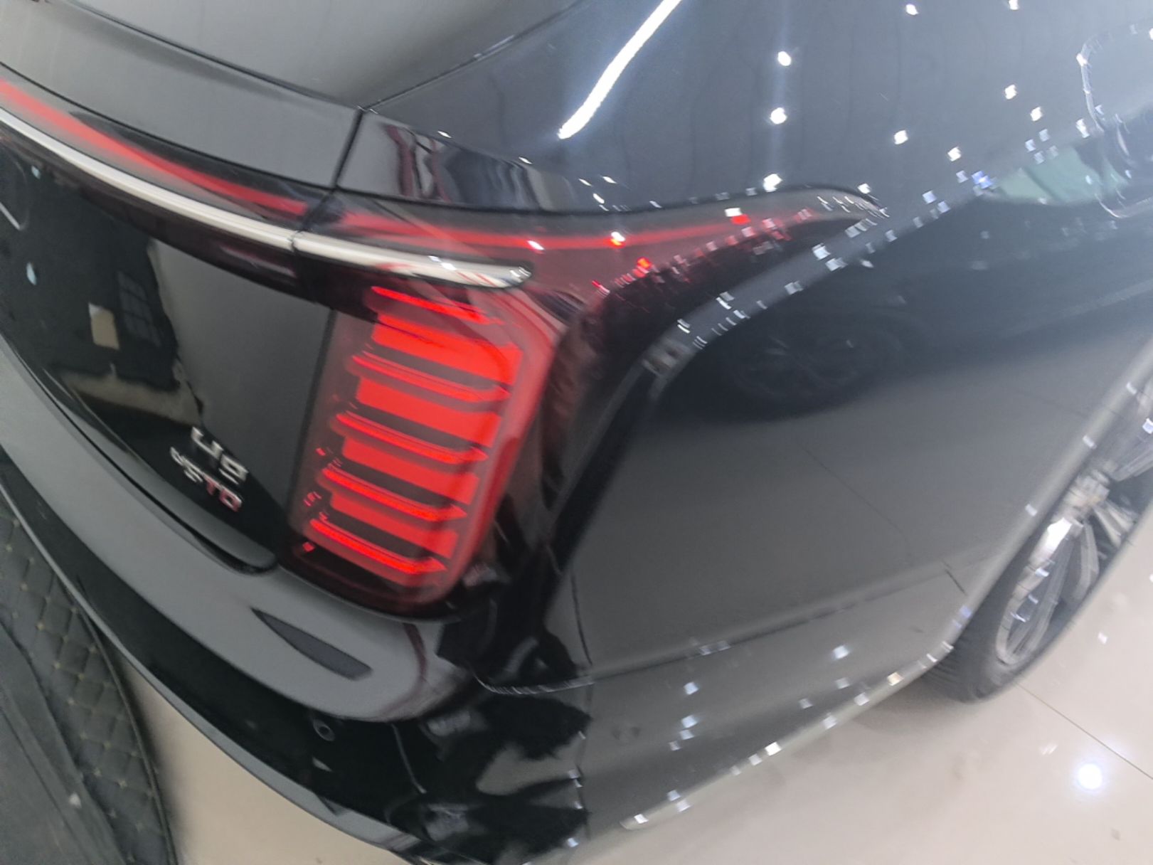 Hongqi H9 2024 2.0T Qichang Private Enjoyment Luxury Edition — снимка 9