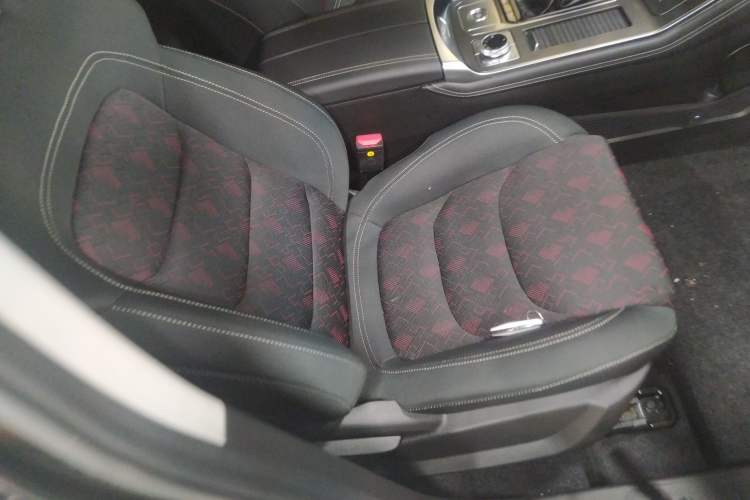 Used JETOUR X70 2020 1.5T DCT Comfort Edition 7-Seater