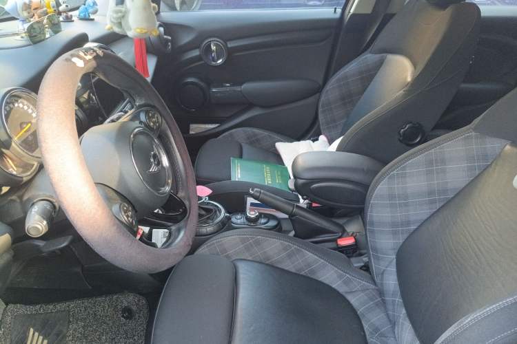 Used MINI 2016 1.5T COOPER Five-Door Edition Left Front Seat