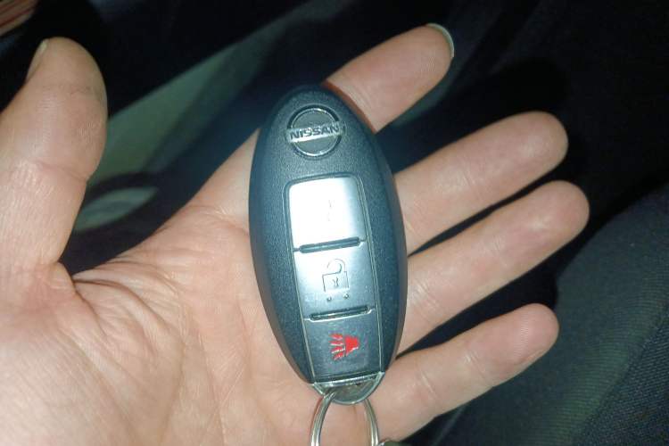 Used Nissan Livina 2010 JINRUI Edition 1.6L Manual Smart Model
