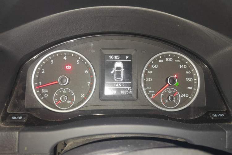 Used Volkswagen Tiguan L 2016 280TSI Automatic Two-Wheel-Drive Silk Road Style Edition