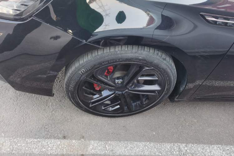 Used MG 6 2020 1.5T Automatic Trophy Flagship Edition Left Front Wheel Hub