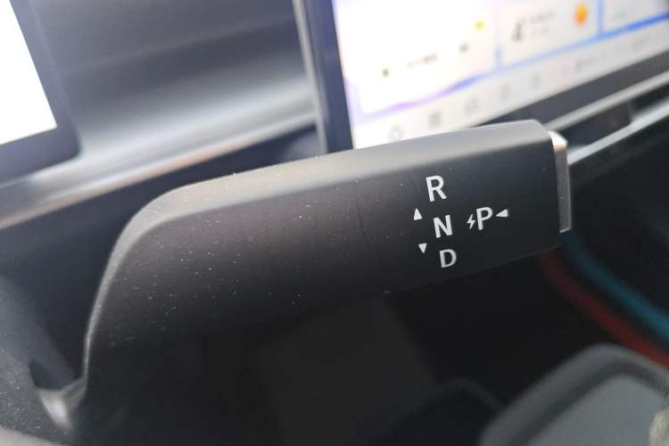 Used Venucia VX6 2025 Large Flat-Layout 520 Pro
