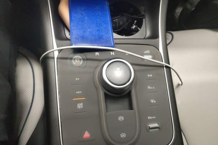 Used BYD Destroyer 05 2024 HONOR Edition DM-i 55KM Luxury Model Gear Lever