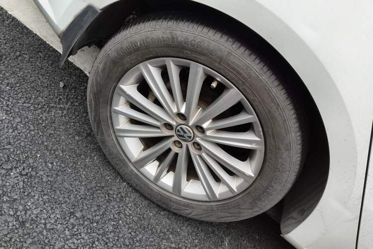 Used Volkswagen Gran Lavida 2013 1.4 TSI Automatic Comfort Model