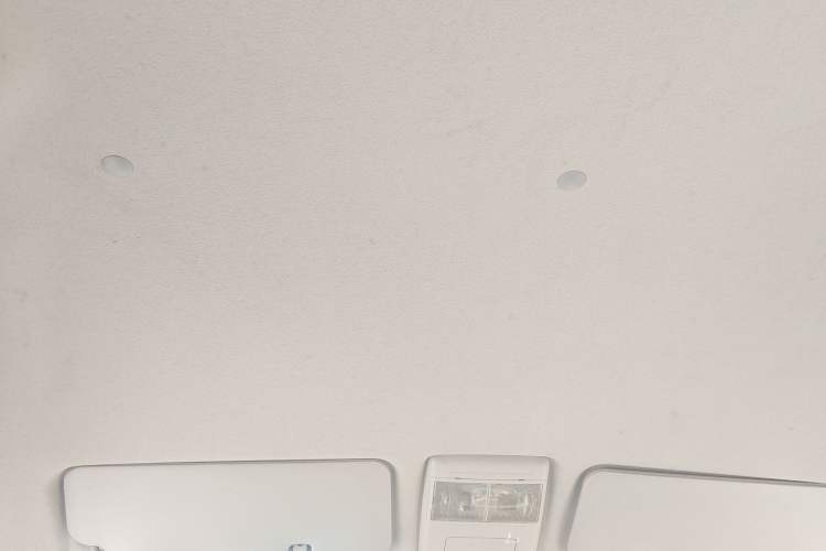 Used Jinbei New Hiace X30L 2021 1.5L Wealth Van Non-Air-Conditioned Version China VI Standard SWC15M
