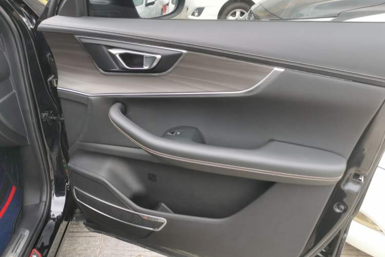 Used Chery Tiggo 8 2019 1.6 TGDI Automatic Luxury Model
