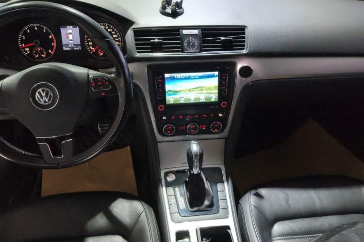 Used Volkswagen Passat 2013 1.8TSI DSG Prestige Edition
