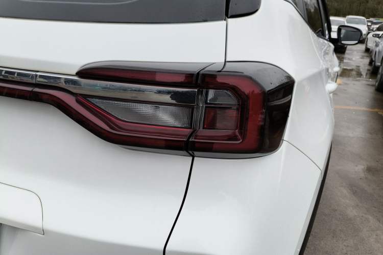 Used Cowin Xuanjie 2021 1.5L CVT Star Edition Right Rear Taillight