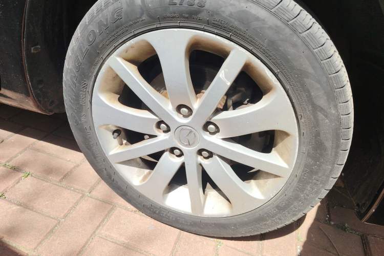 Used Mazda 6 2012 2.0L Automatic Fashion Edition Right Front Wheel Hub