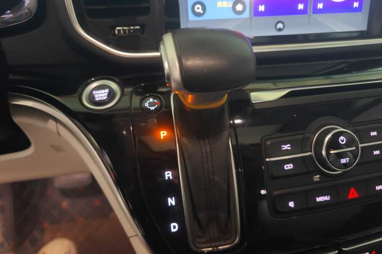 Used GAC Trumpchi M8 2018 320T Luxury Edition
