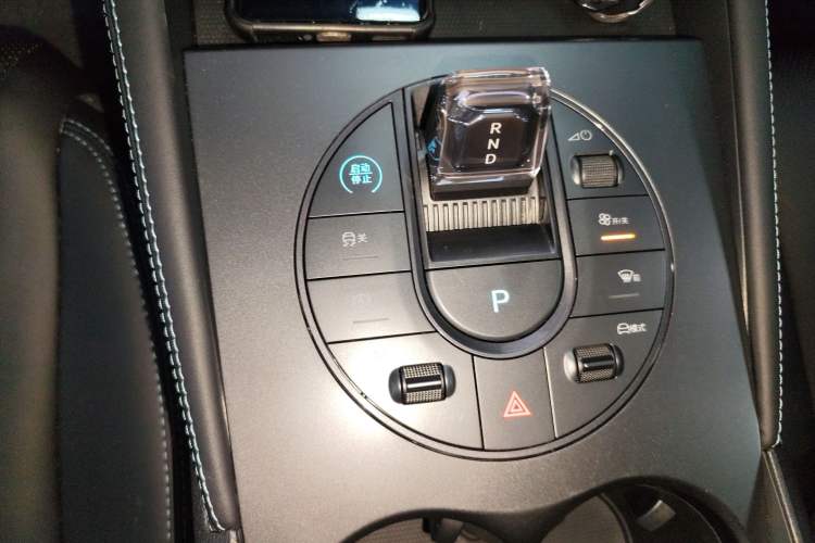 Used BYD Seal 06 New Energy 2024 DM-i 80KM Prestige Model Gear Lever