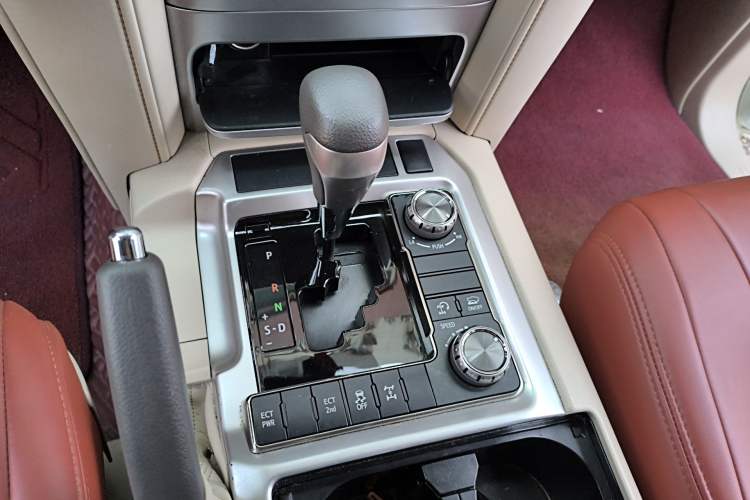 Used Toyota Land Cruiser  Gear Lever