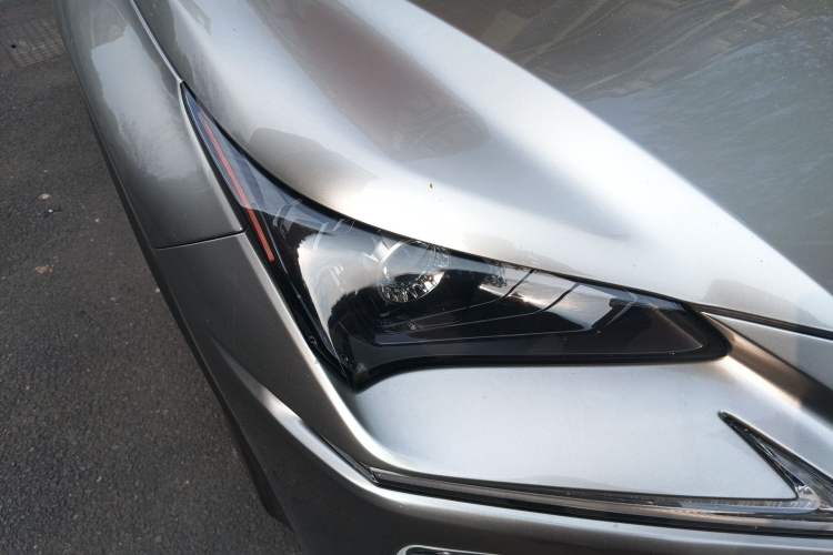 Used Lexus NX 2020 200 Front-Wheel Drive Freeline Edition China VI Standard Right Front Headlight