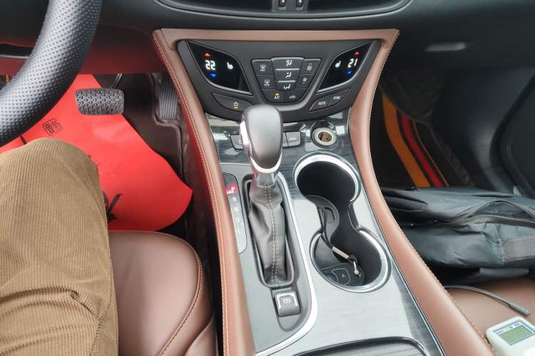 Used Buick Envision 2018 28T Four-Wheel Drive Luxury Model